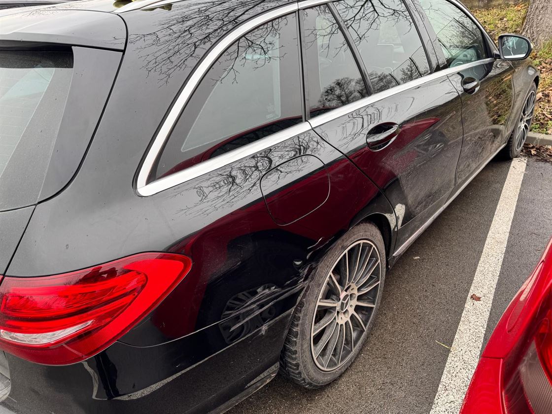 Mercedes-Benz C220 – oštećenje nakon saobraćajne nezgode – naplata štete Pančevo